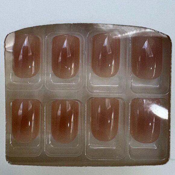 24pc Press-on Nails - Picture 2 of 4